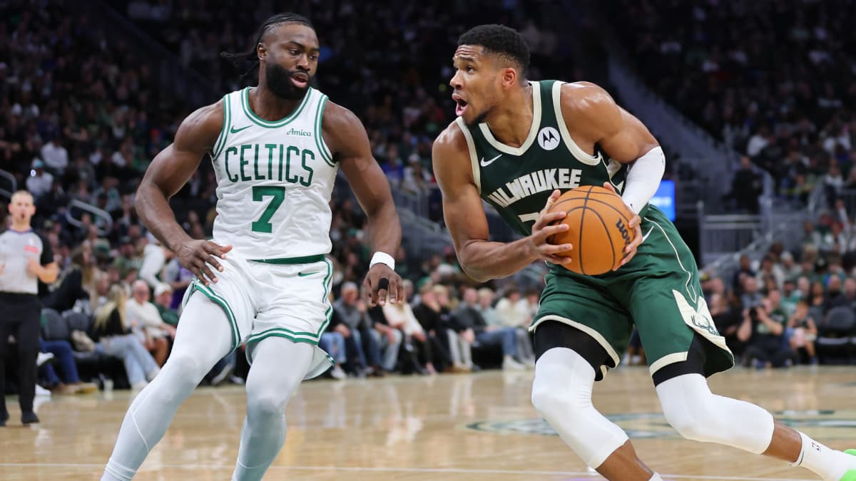 شایعات نقل و انتقالات NBA؛ آینده یانیس آنتتوکونمپو در هاله ابهام